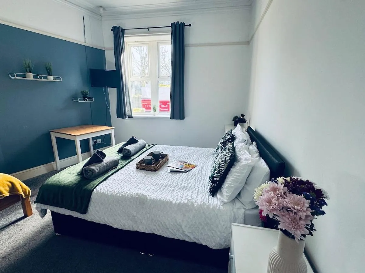 Harrington House - 6 Bedrooms 워킹턴