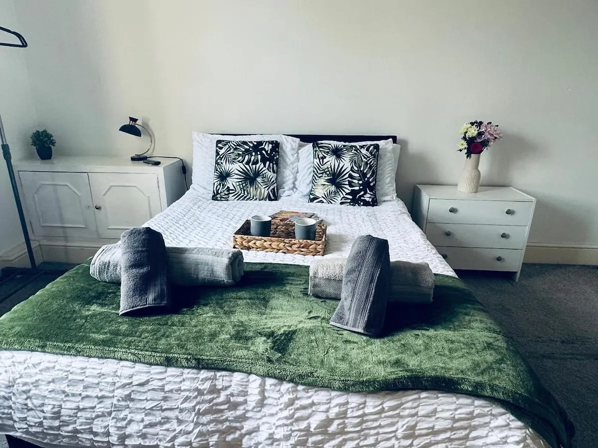 Harrington House - 6 Bedrooms