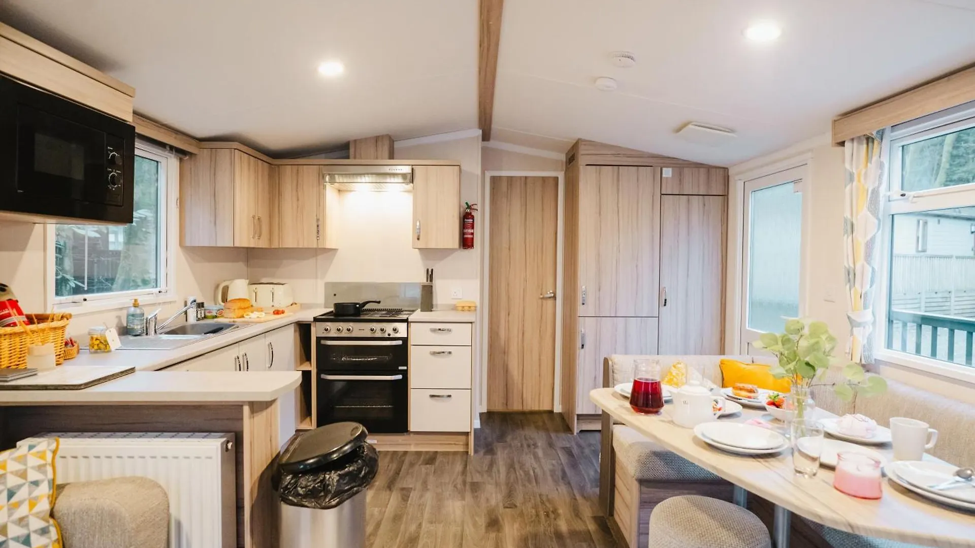 Beautiful 3bed Caravan On Windermere - On White Cross Bay Apartamento