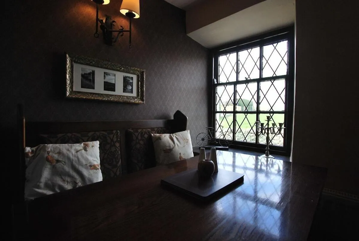 Bed & Breakfast The Punchbowl 3*