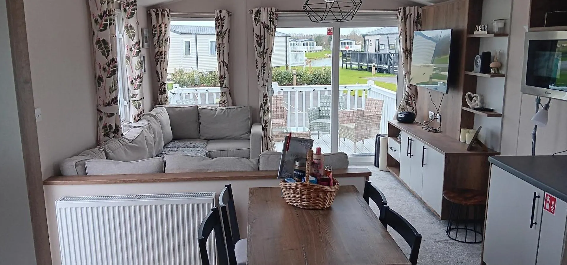 3-bed Caravan - Haven Lakeland Leisure Park * Grange-over-Sands