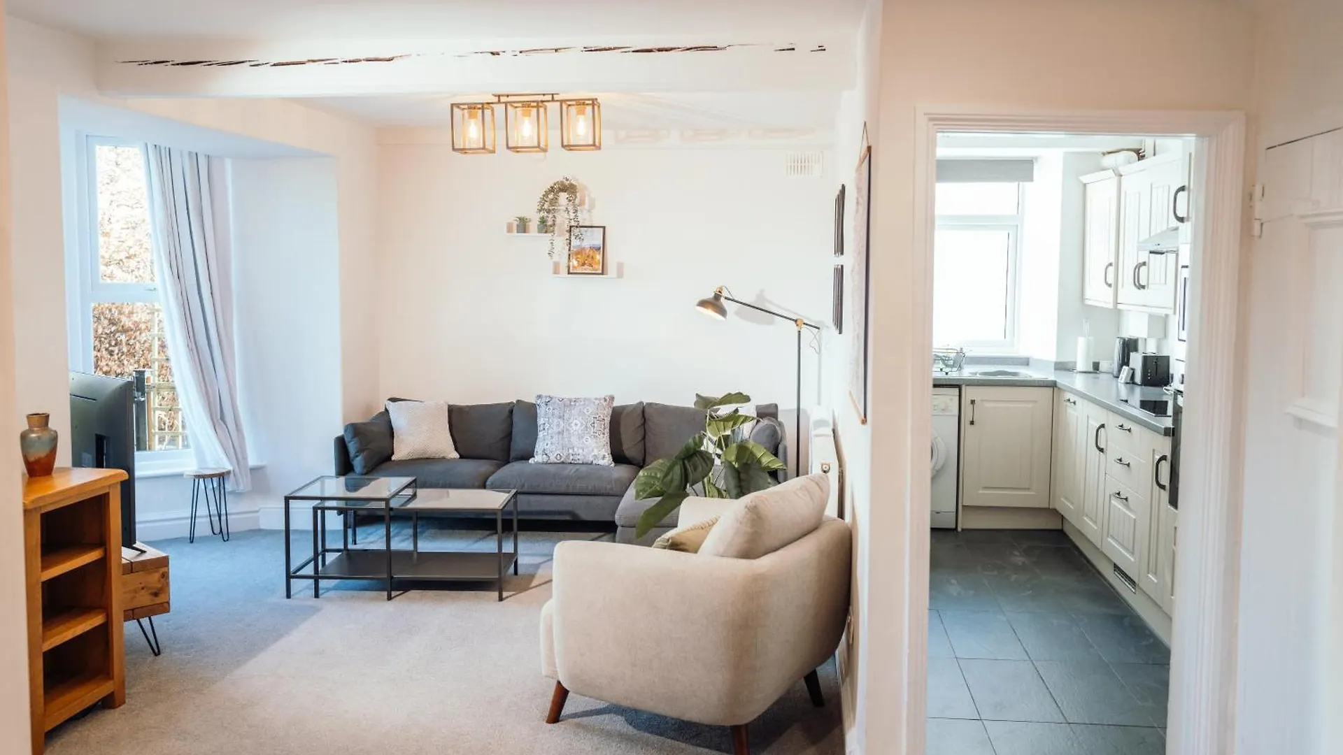 Camellia With Garden, Pet Friendly Holiday home Bowness-on-Windermere