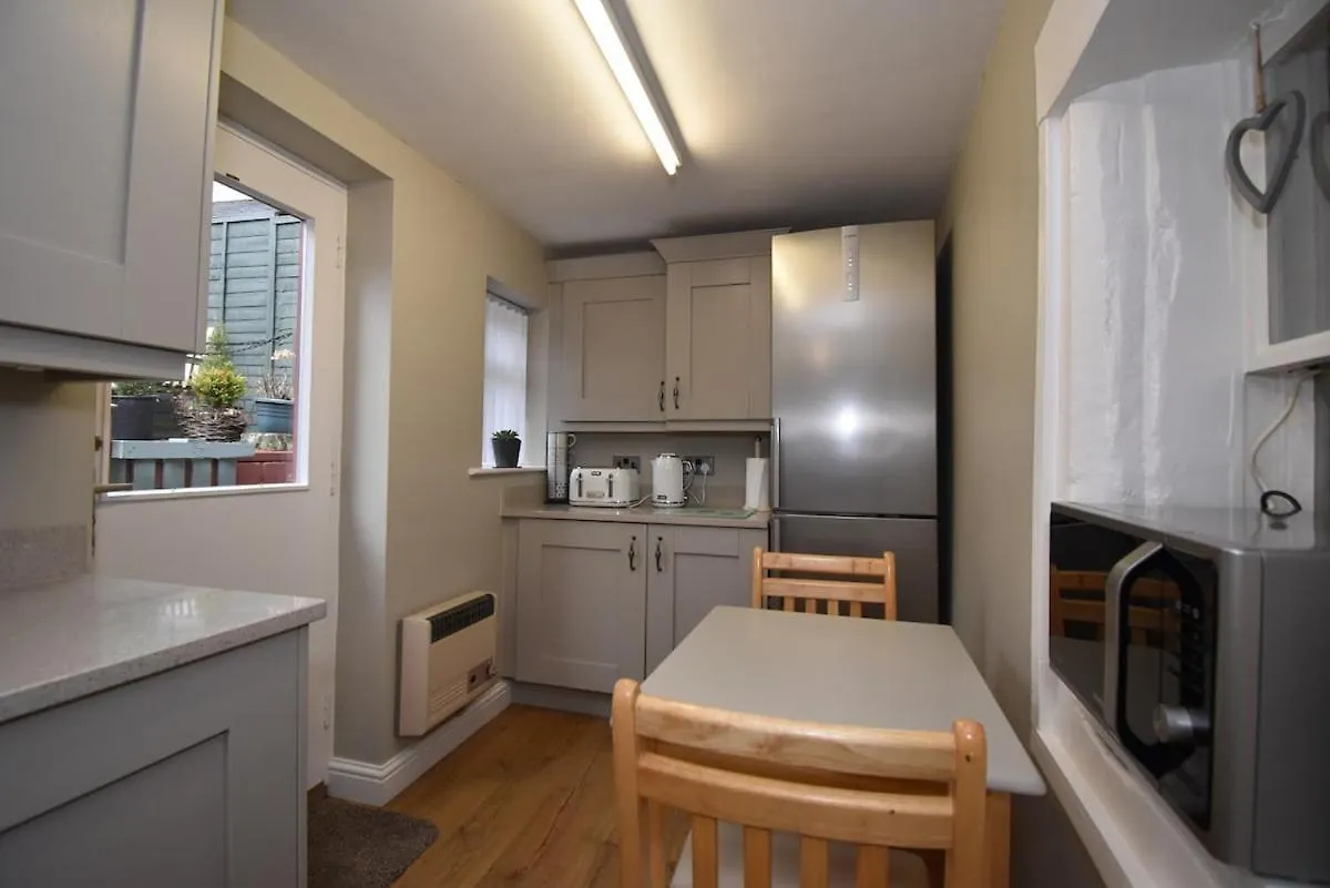 Duke's House, - Stunning Large - Town Centre On Your Doorstep - 5 Bedrooms & Sun Trap Garden - District 度假居