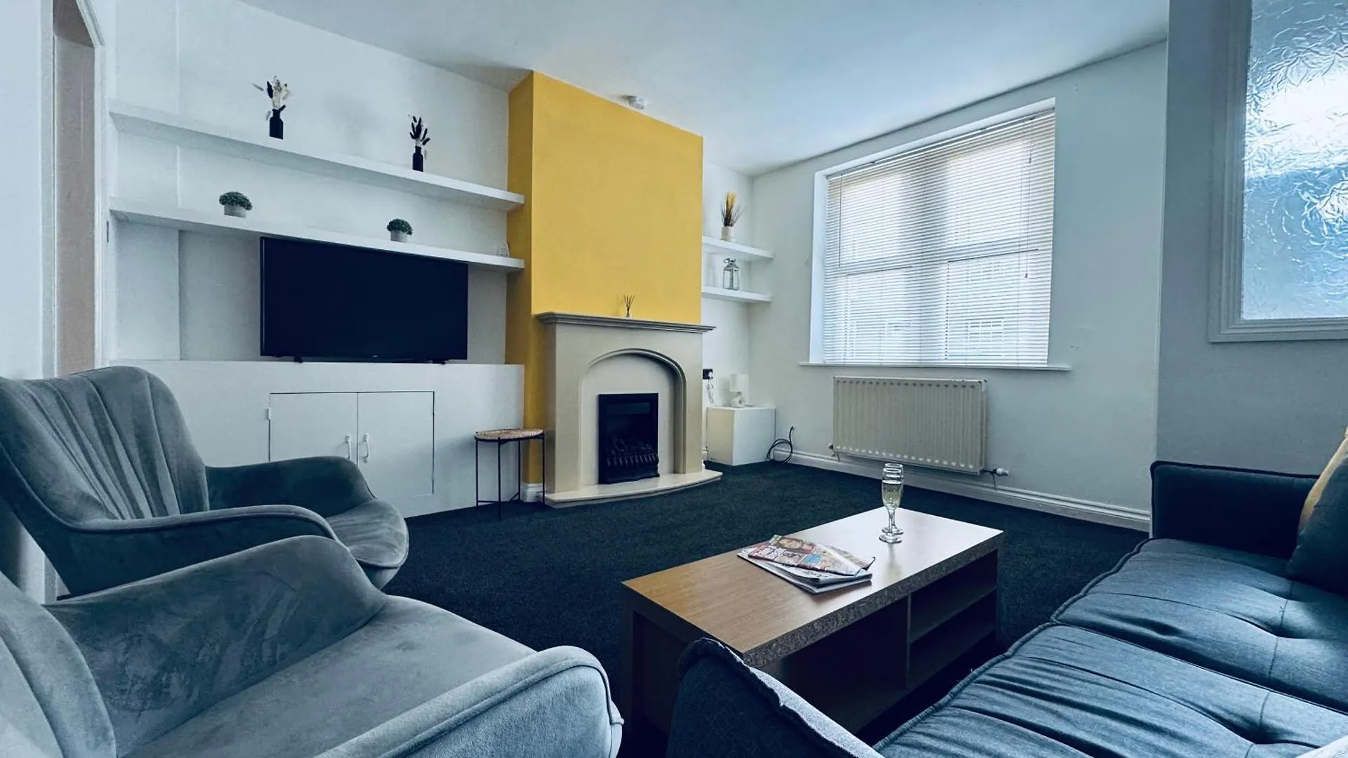 Cumberland House-2 Bed House * Workington