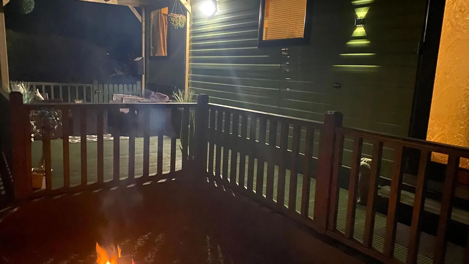 Inglenook Caravan * Lamplugh