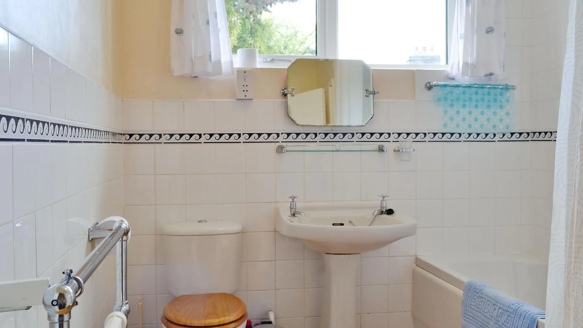 Whitegates Holiday home