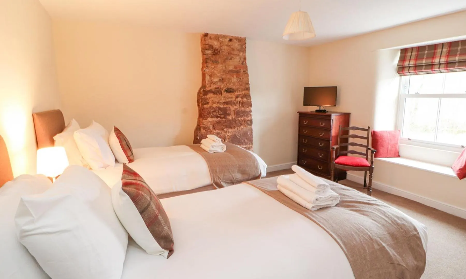 1 Brookside Holiday home *