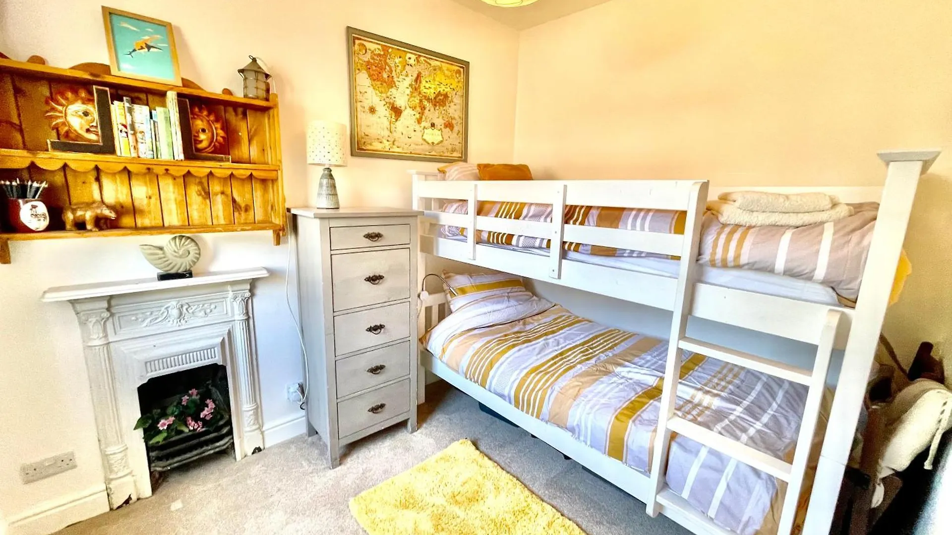Holiday home Lovely Two Bed In North