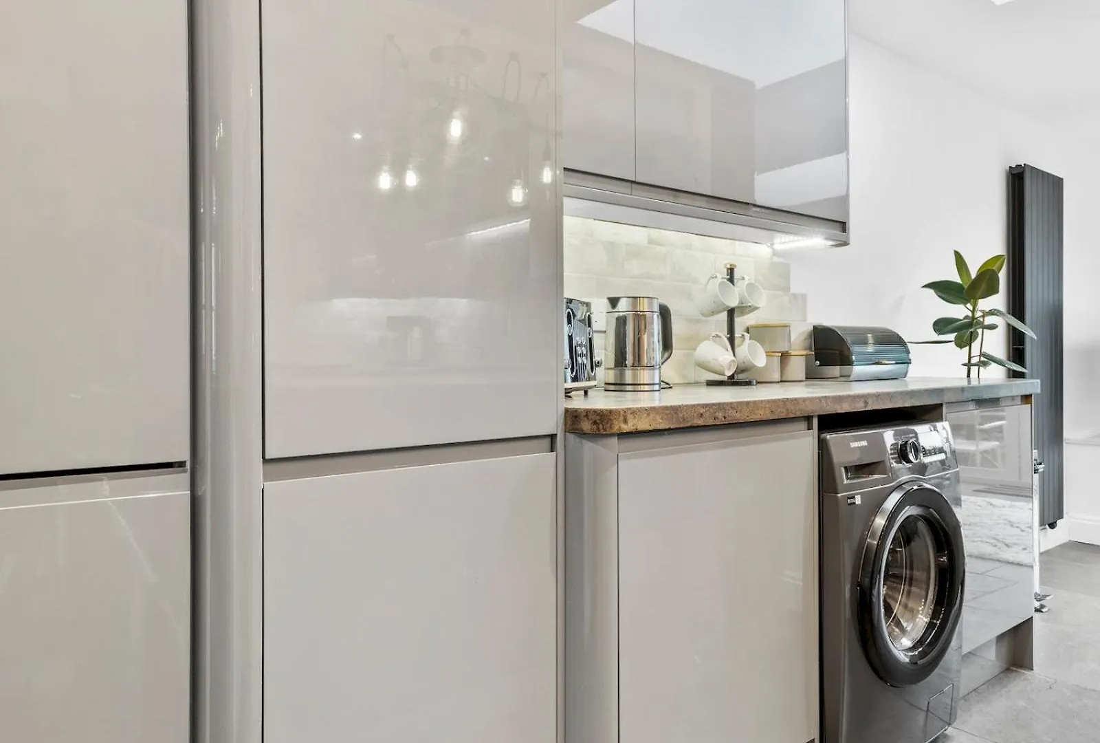 Pass The Keys Lovely 2 Bed With Pool Table Holiday home