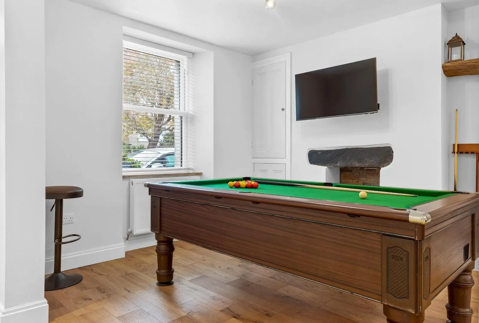 Pass The Keys Lovely 2 Bed With Pool Table Holiday home
