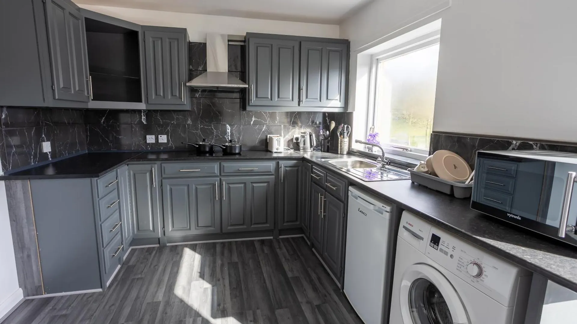 Charming 2br Maisonette In Carlisle Center *