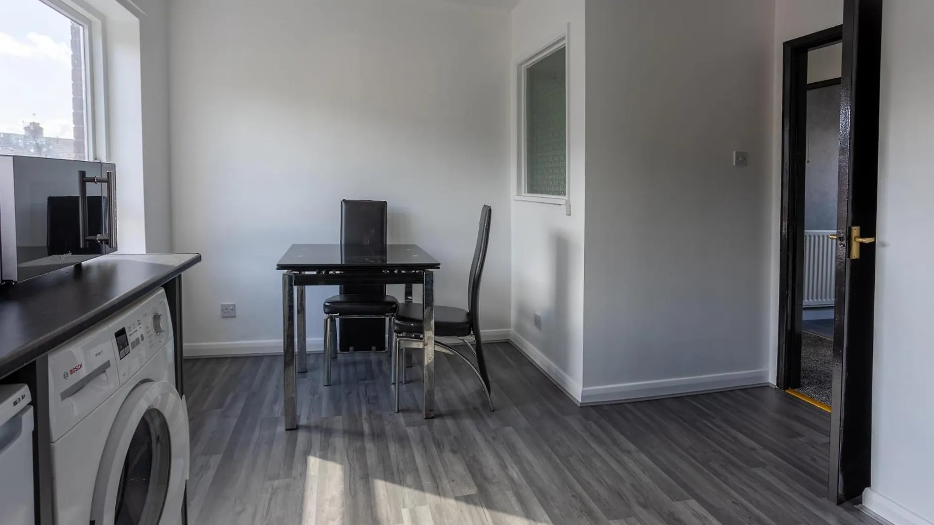 Charming 2br Maisonette In Carlisle Center 卡莱尔