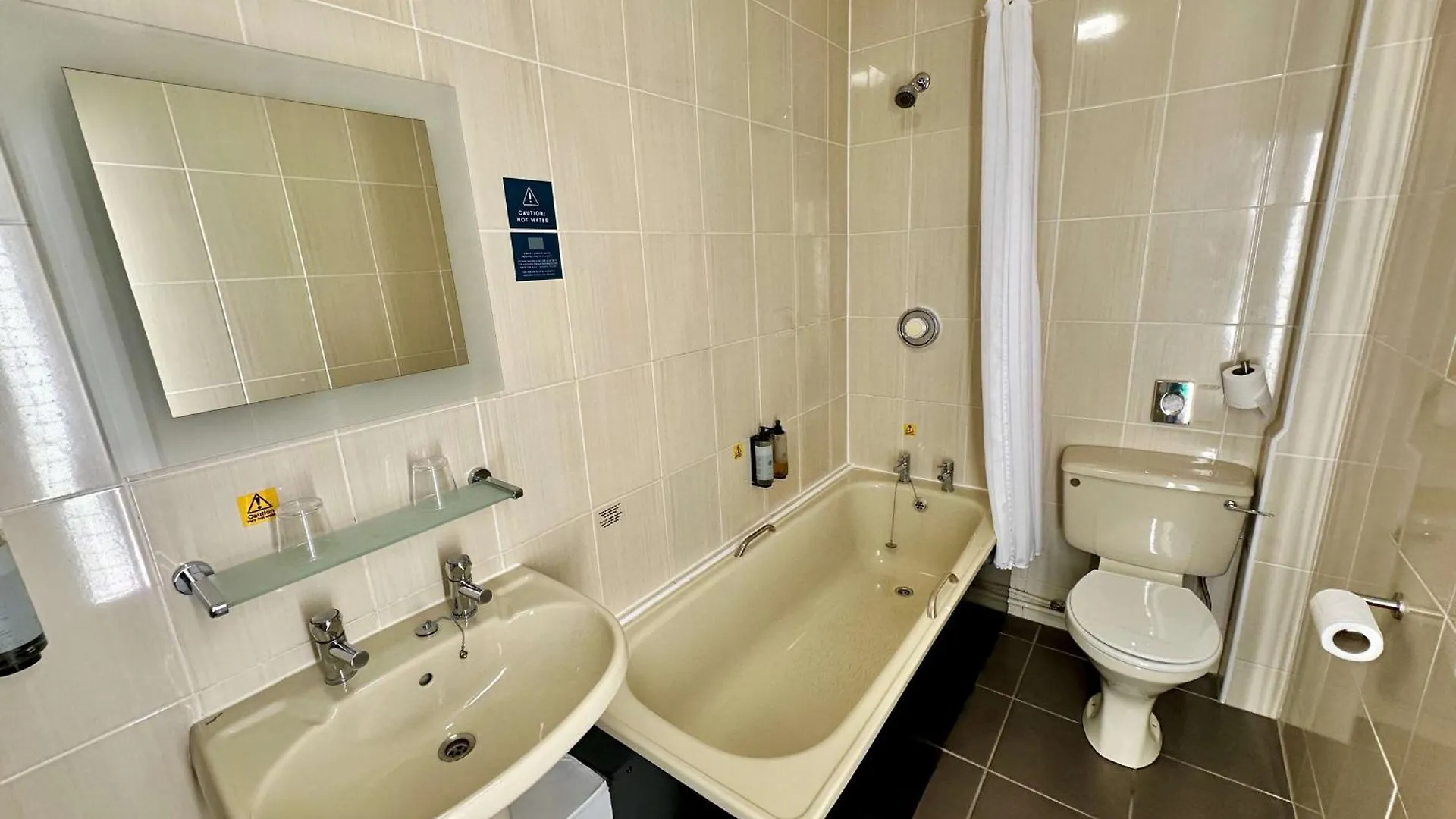 Station Hotel, Sure Collection By Bw Carlisle (Cumbria)