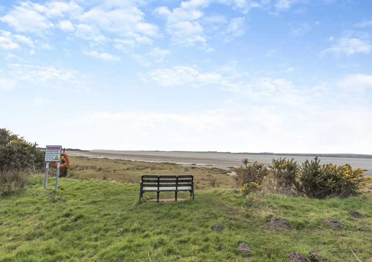 Escape Bowness-on-Solway