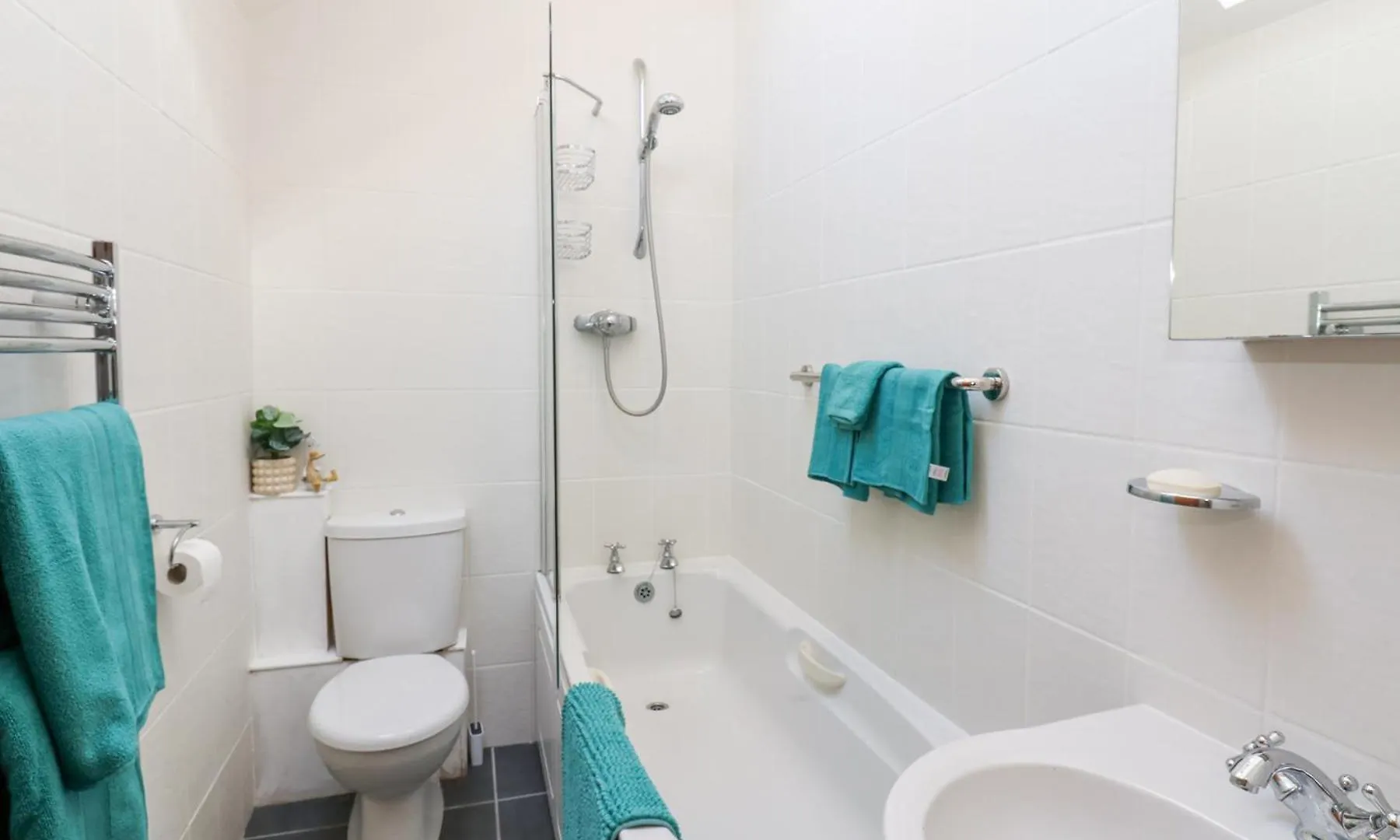 Rayson Hall Barns Holiday home