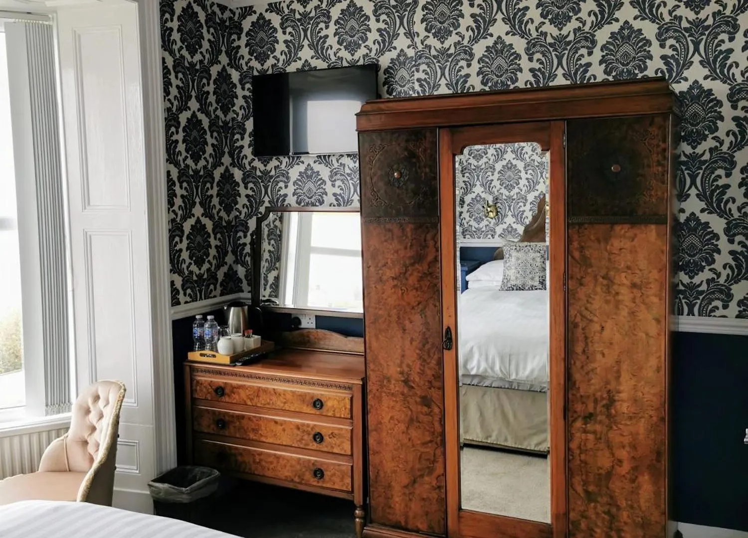 Westcliff Bed & Breakfast 3*