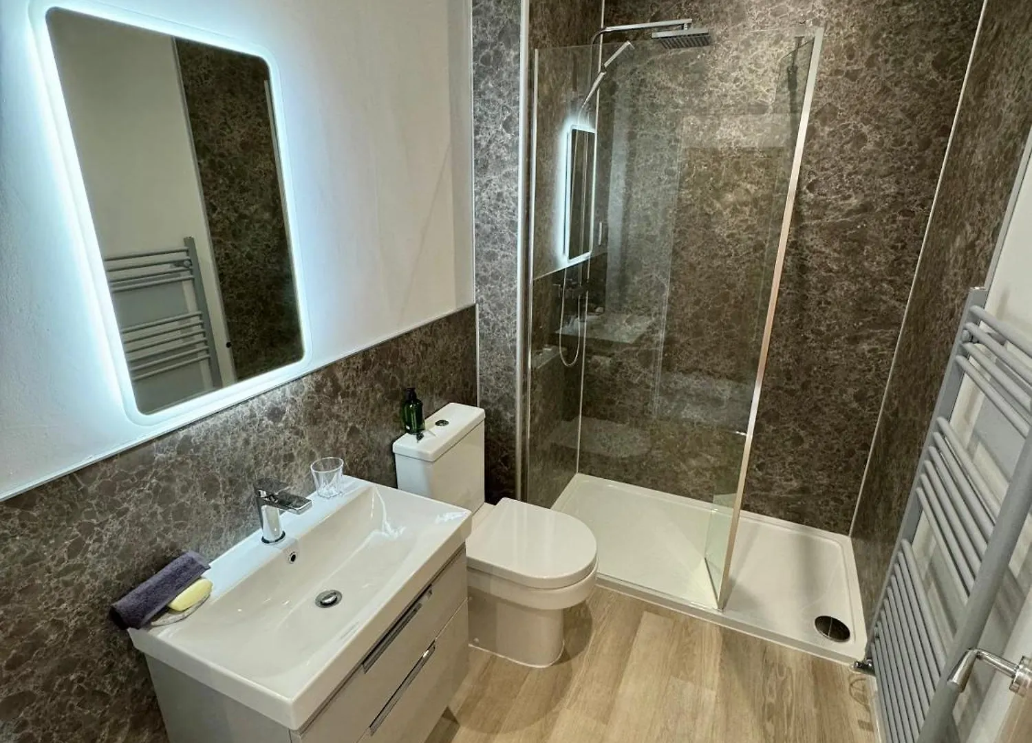 Grindal - Newly Opened Luxury Aparthotel