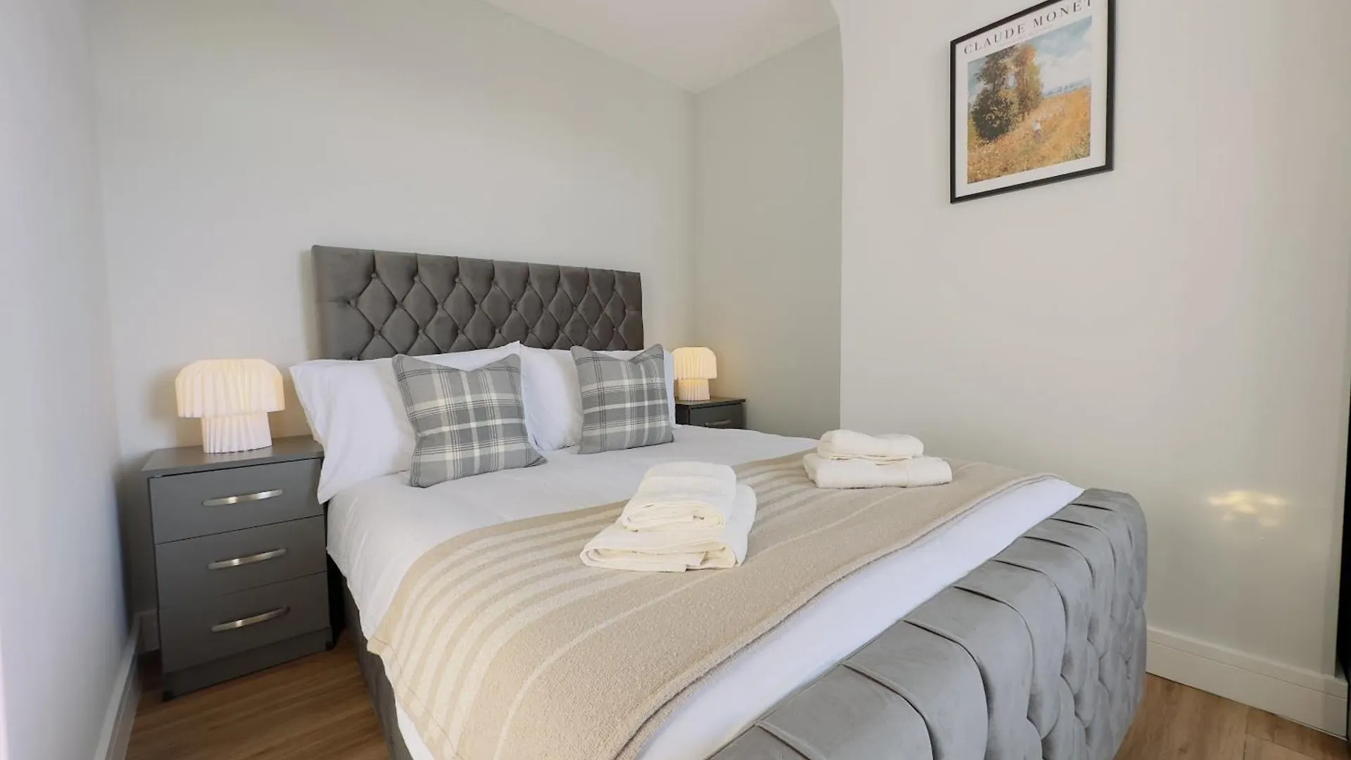 Lakedistrict Poolside By Sleepy Holiday home *