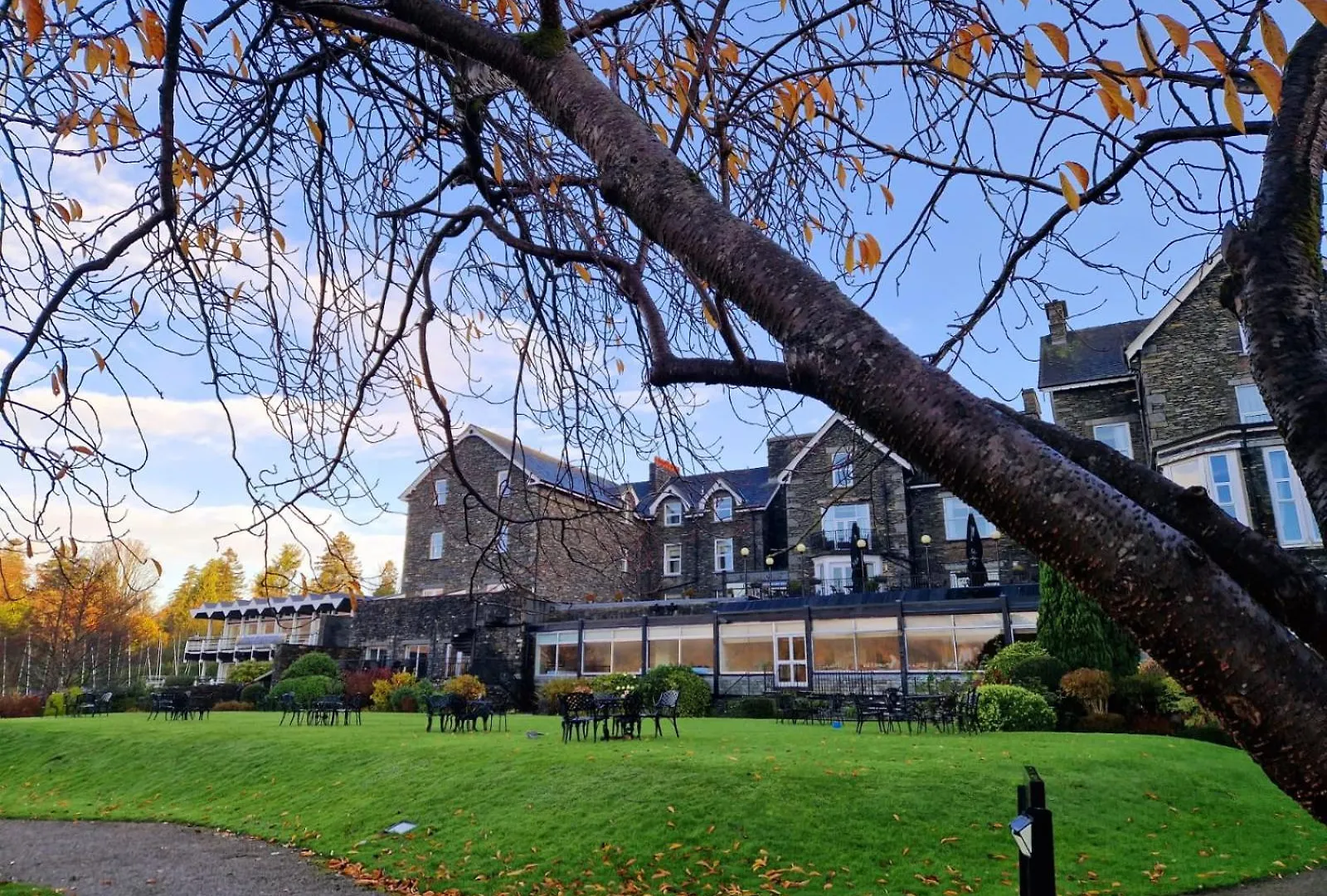 Hotel Macdonald Old England & 4*