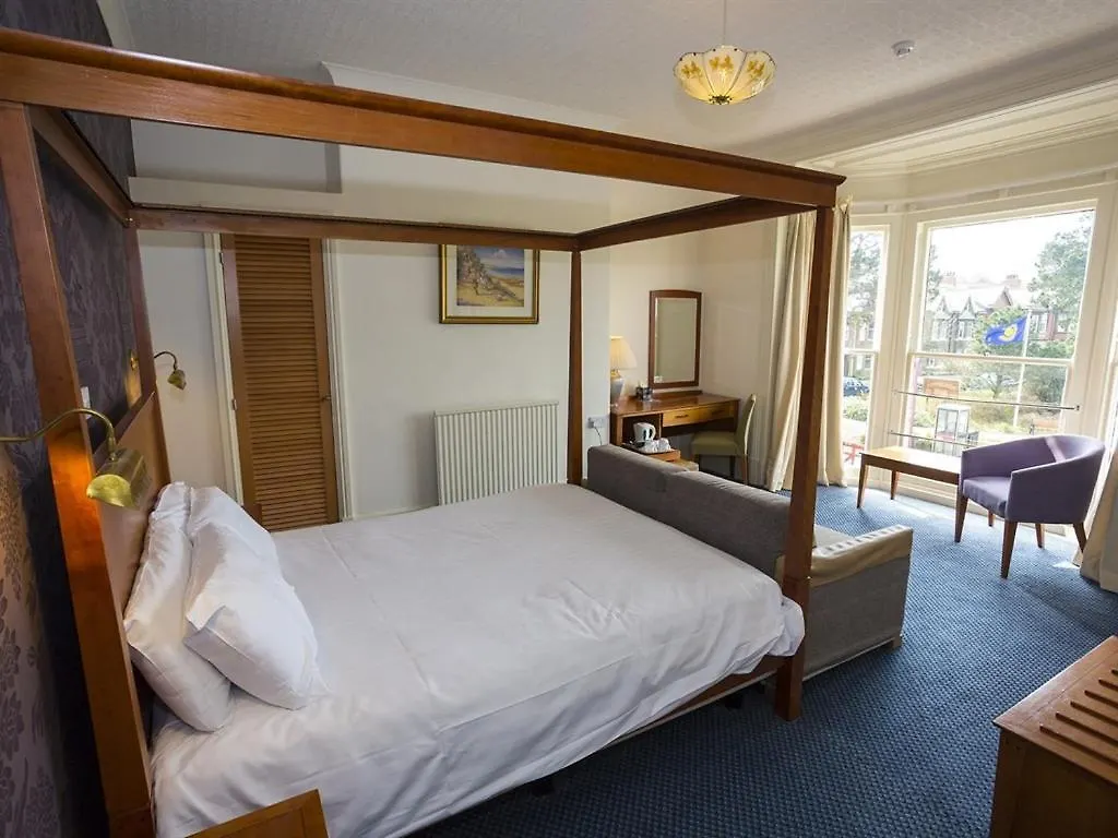 The Golf Hotel 3*