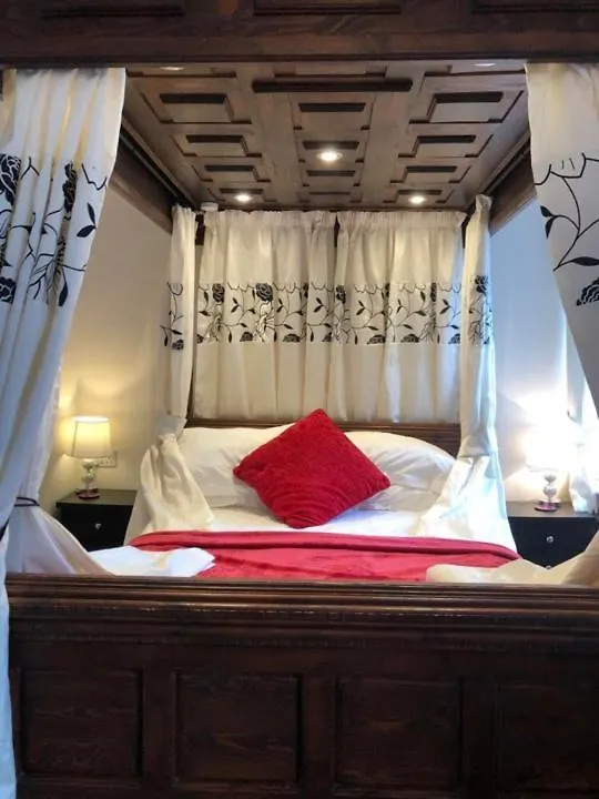 Virginia Guest house 3*