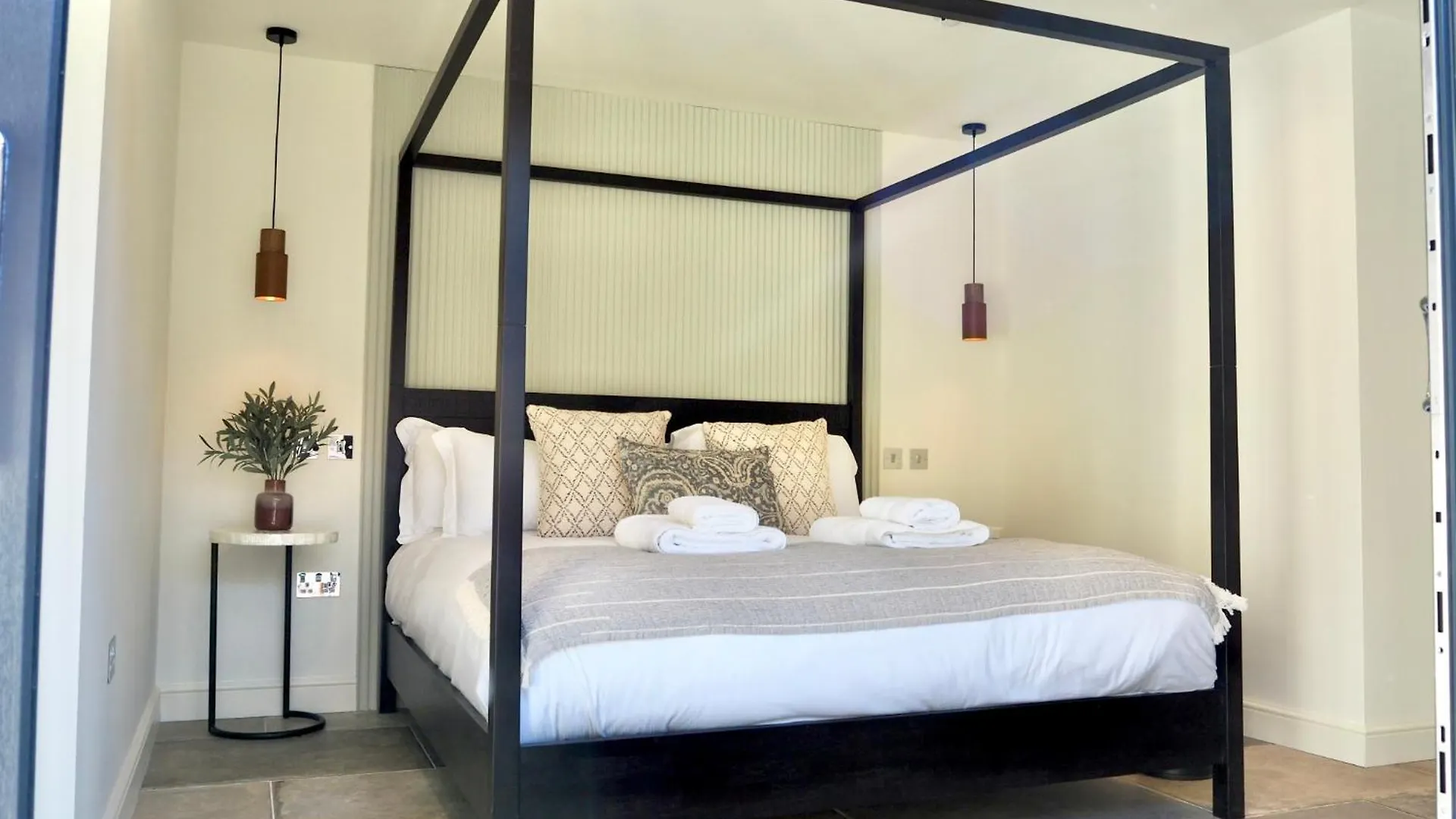 Wilding Hotel