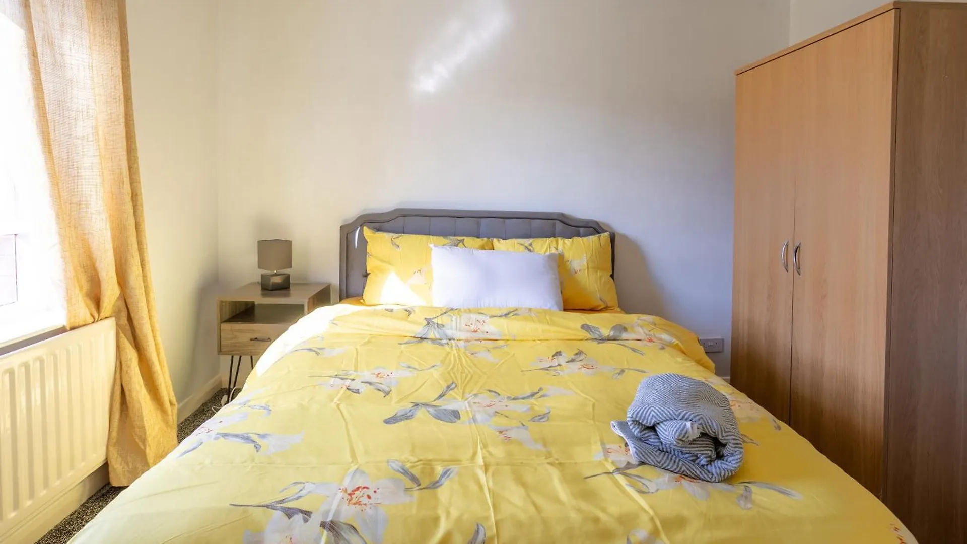 Charming 2br Maisonette In Carlisle Center 度假居