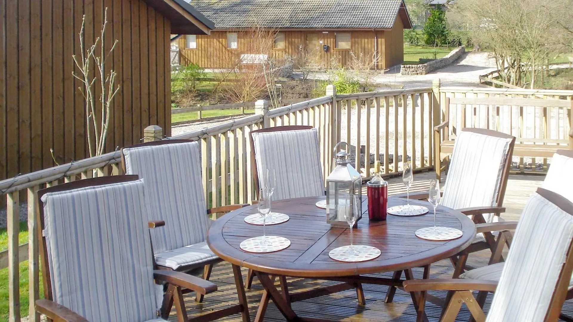 Holiday home Larchwood *