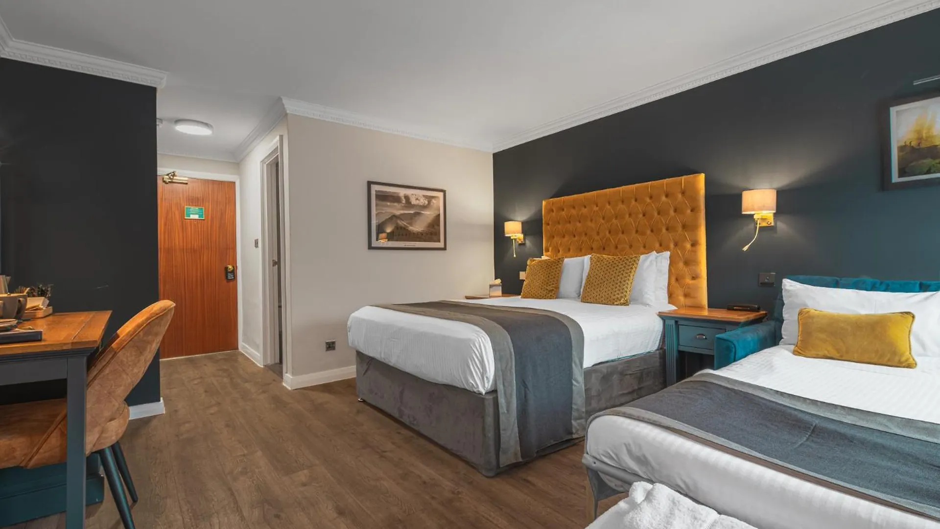 Crooklands Hotel 3*