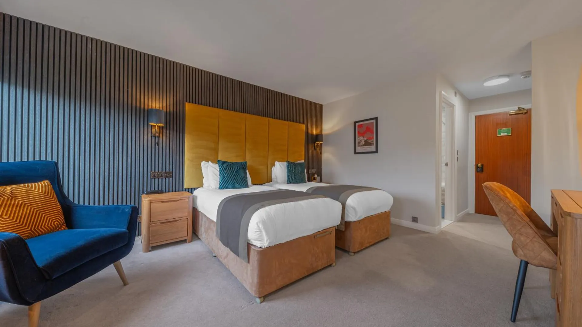 Crooklands Hotel 3*