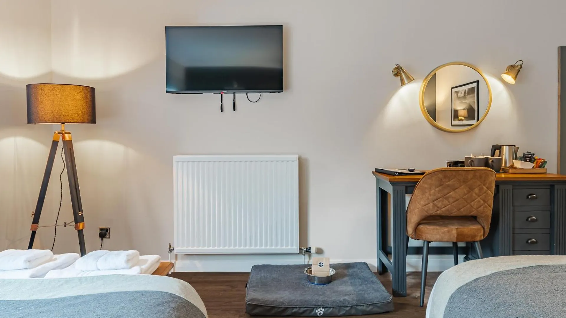 Crooklands Hotel 3*