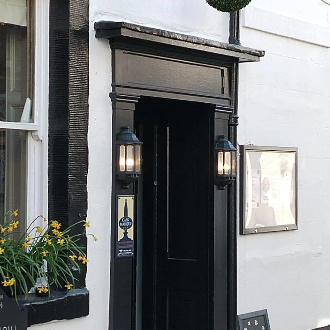 Kings Arms מלון 4*
