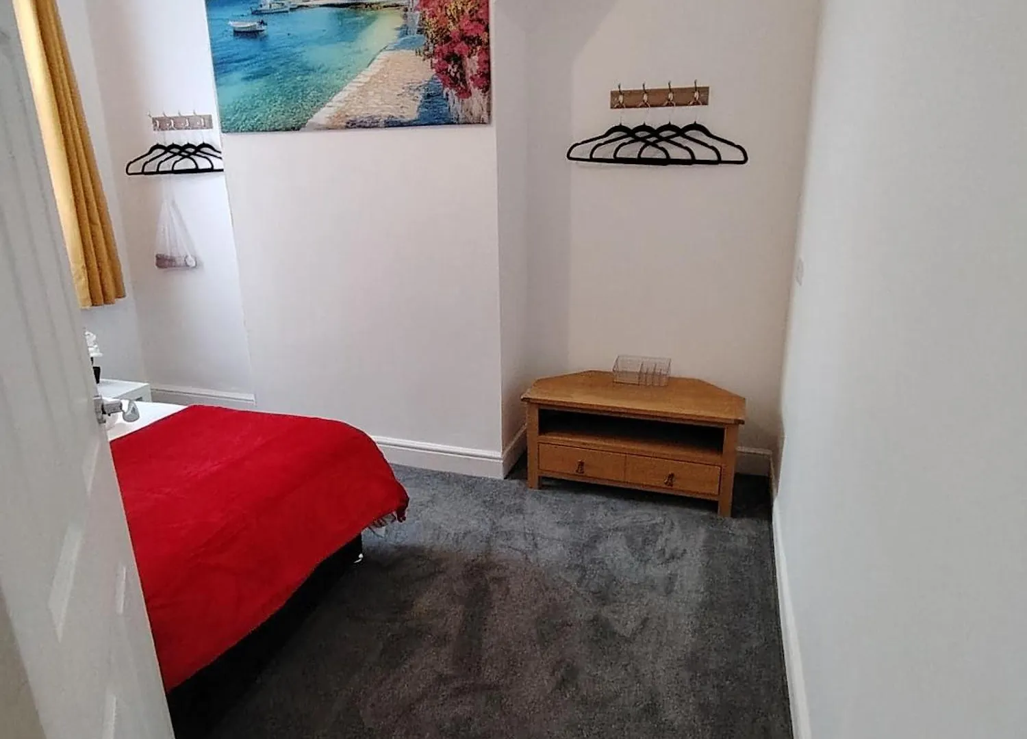 Lucky 15 - Ideal For Trade & Family - 2 Bedrooms - 2 Beds - Max 4 Guests - Close To Bae, Docks, District, Beaches Holiday home Barrow-in-Furness