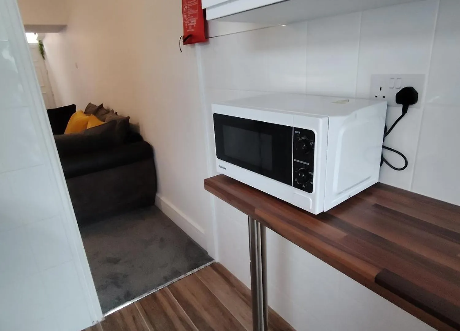Holiday home Lucky 15 - Ideal For Trade & Family - 2 Bedrooms - 2 Beds - Max 4 Guests - Close To Bae, Docks, District, Beaches *