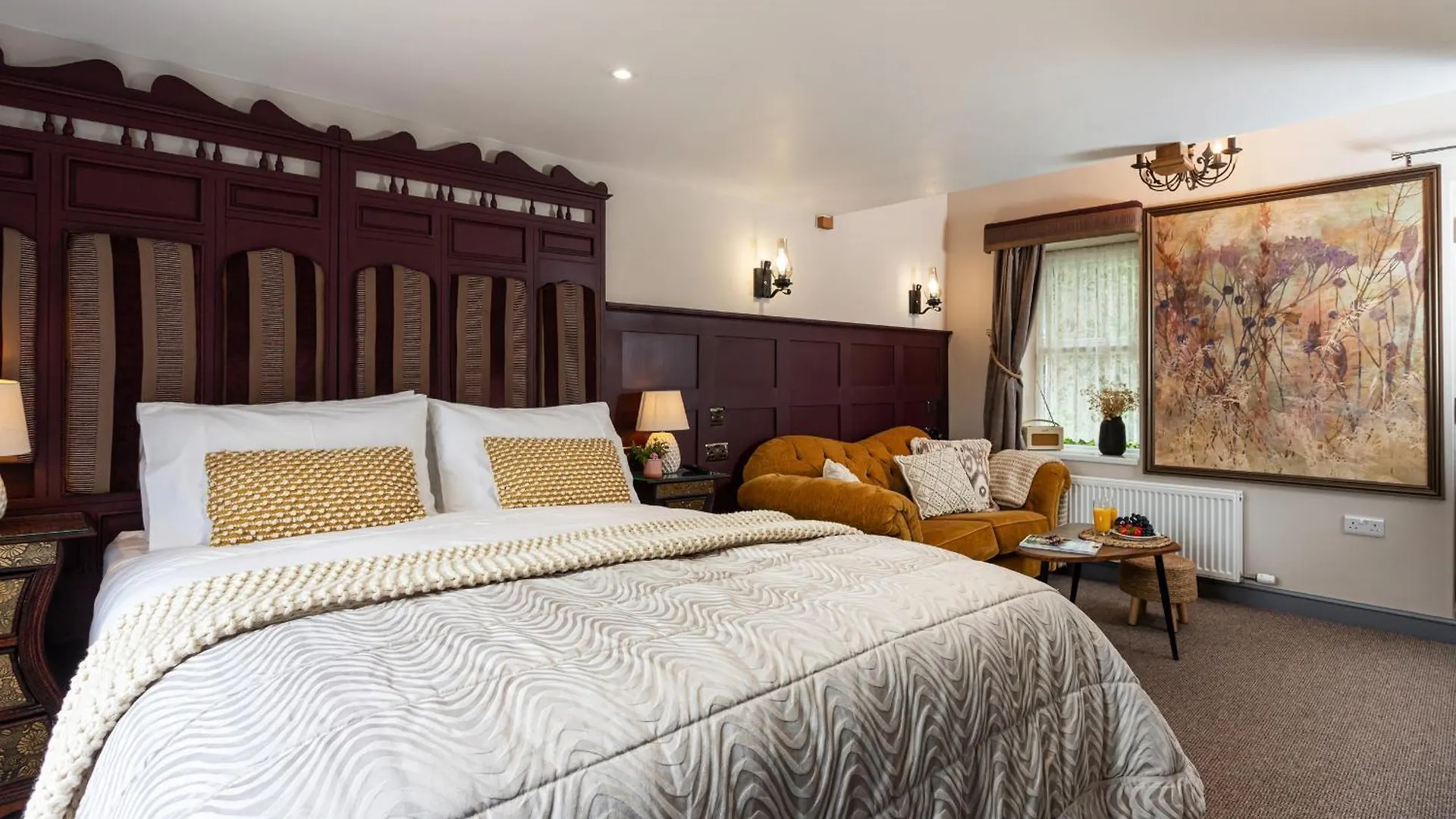Scenery Hill Hideaways The Coach House Charming Retreat With Jacuzzi And Bbq Hut Near The District Workington