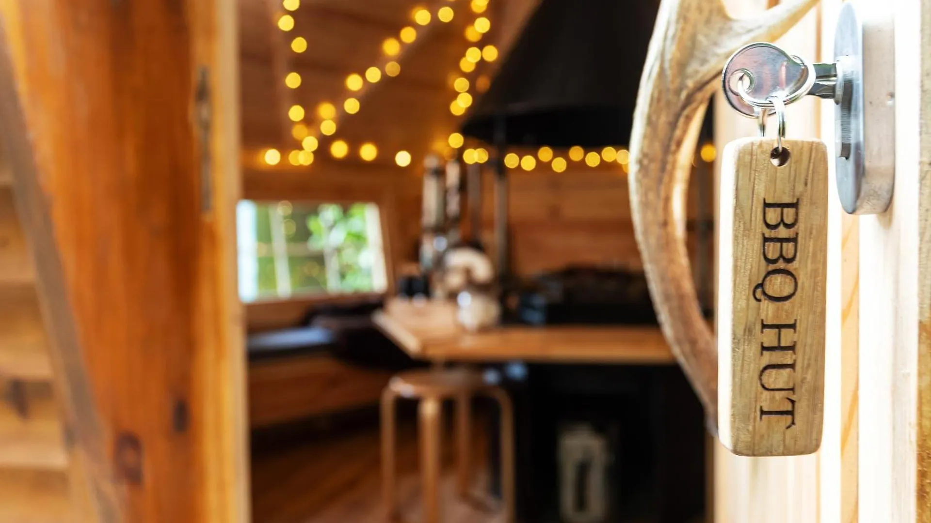 Scenery Hill Hideaways The Coach House Charming Retreat With Jacuzzi And Bbq Hut Near The District Workington
