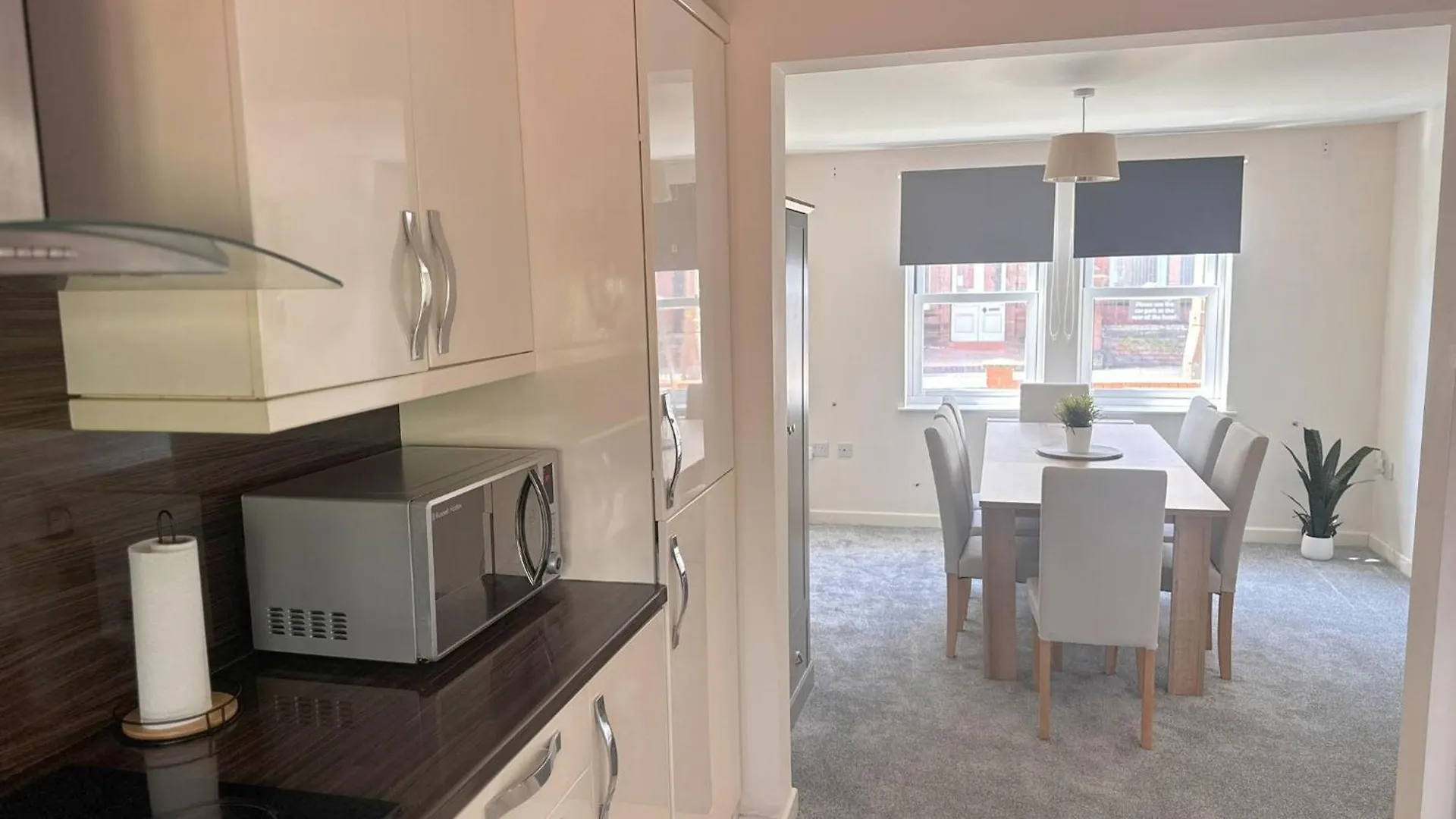 Spacious Luxurious Serviced 6 * Barrow-in-Furness