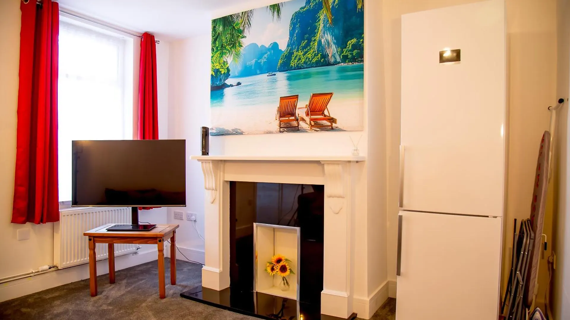 Lucky 15 - Ideal For Trade & Family - 2 Bedrooms - 2 Beds - Max 4 Guests - Close To Bae, Docks, District, Beaches Holiday home *