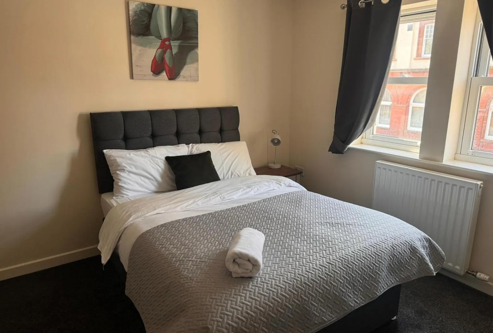 Spacious Luxurious Serviced 6 Vakantiehuis