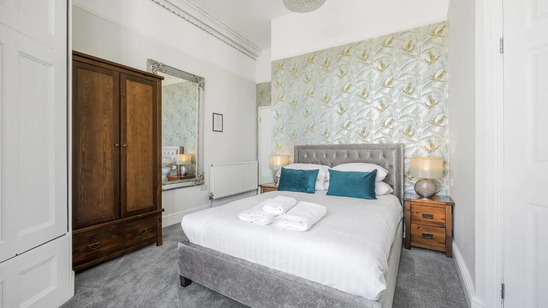 Latimer House 4*