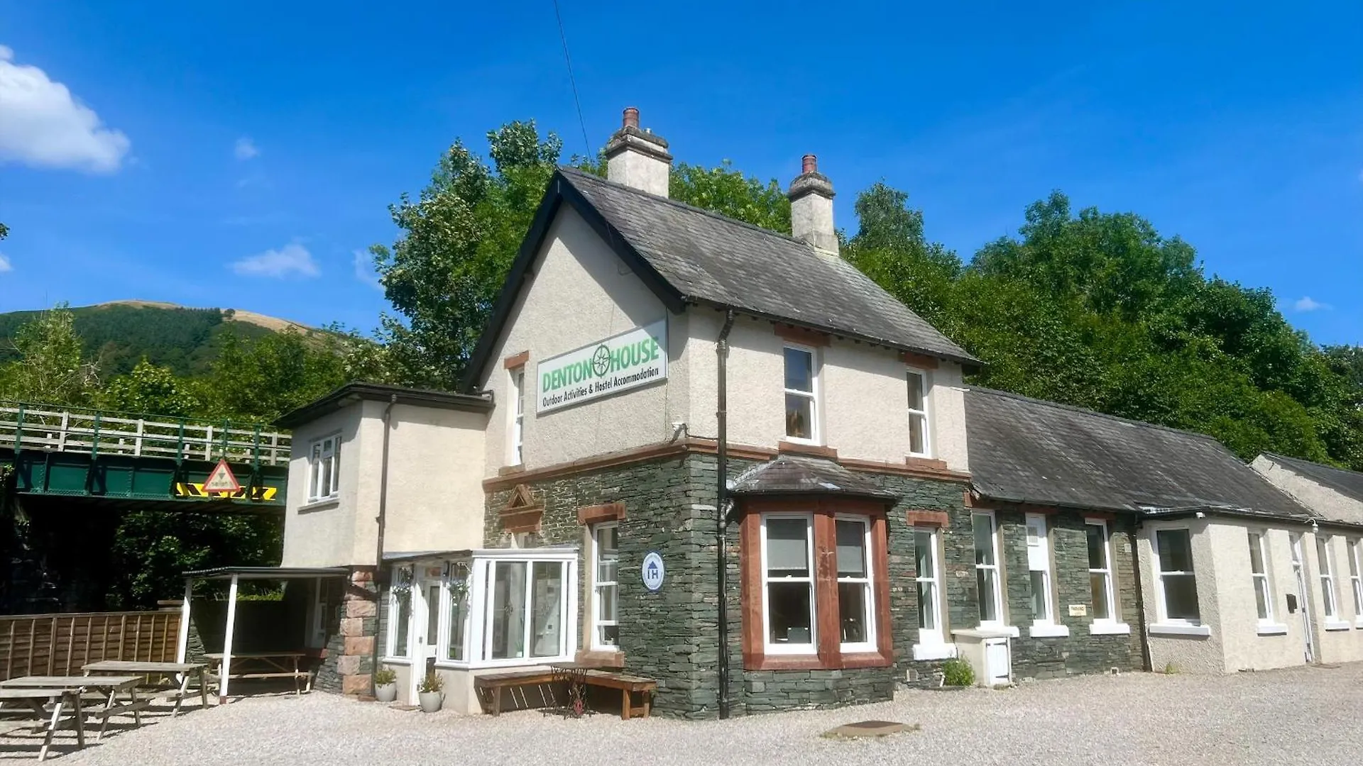 Denton House Hostel *