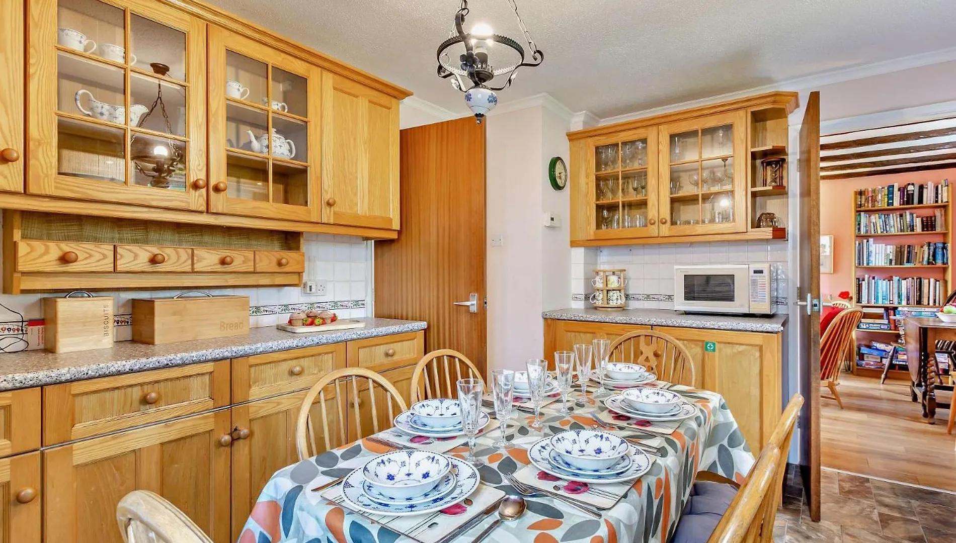 3 Bed In Sz047
