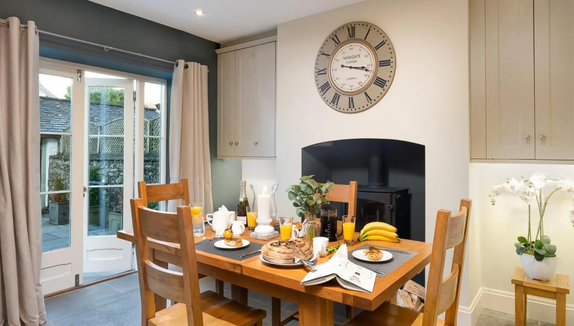 2 Bed In 83546