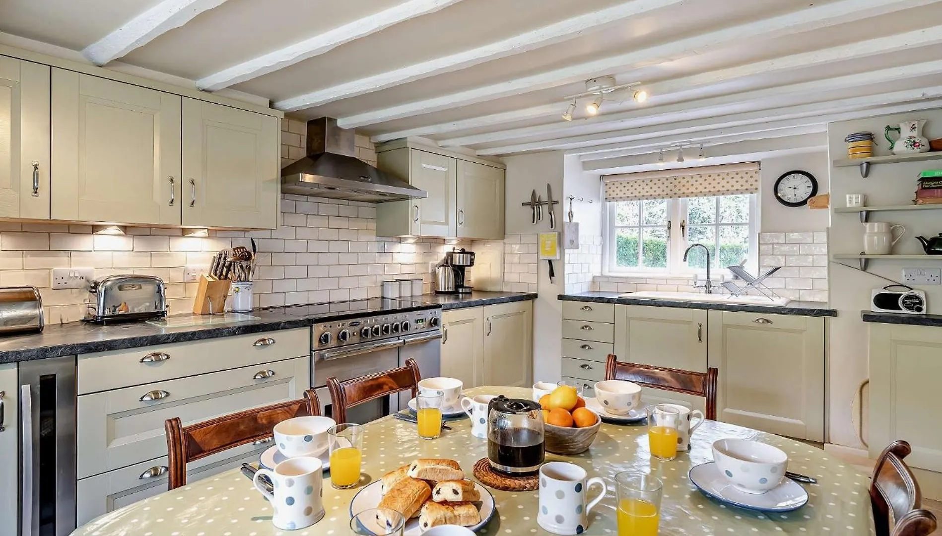3 Bed In Ulverston 91779 *