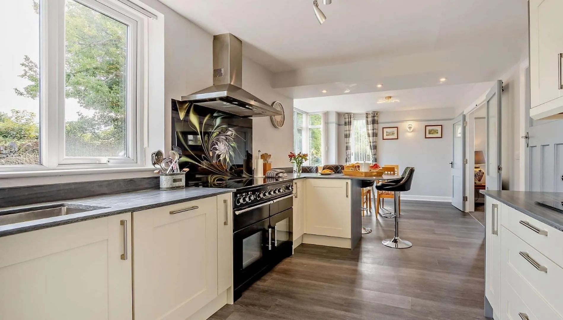 3 Bed In Keswick 93202