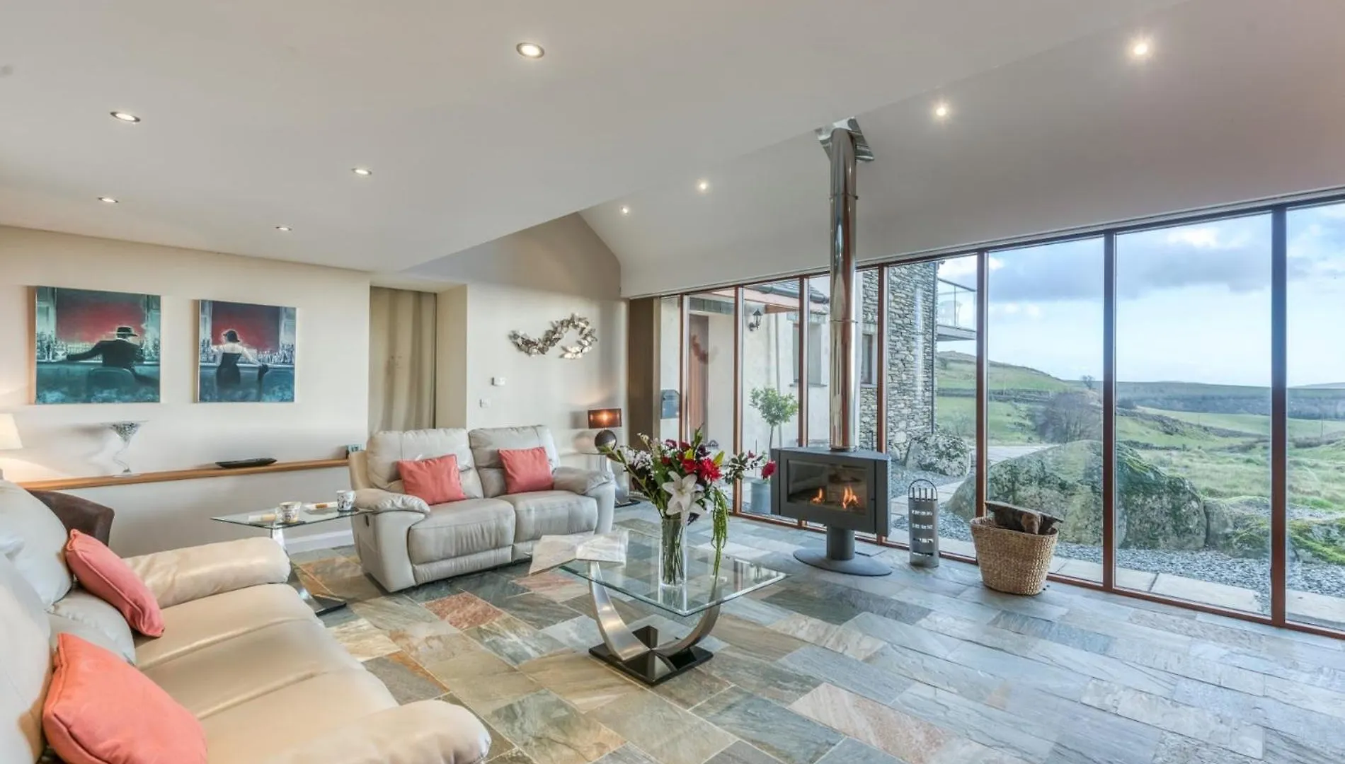 Holiday home 4 Bed In Broughton Mills 75286 *