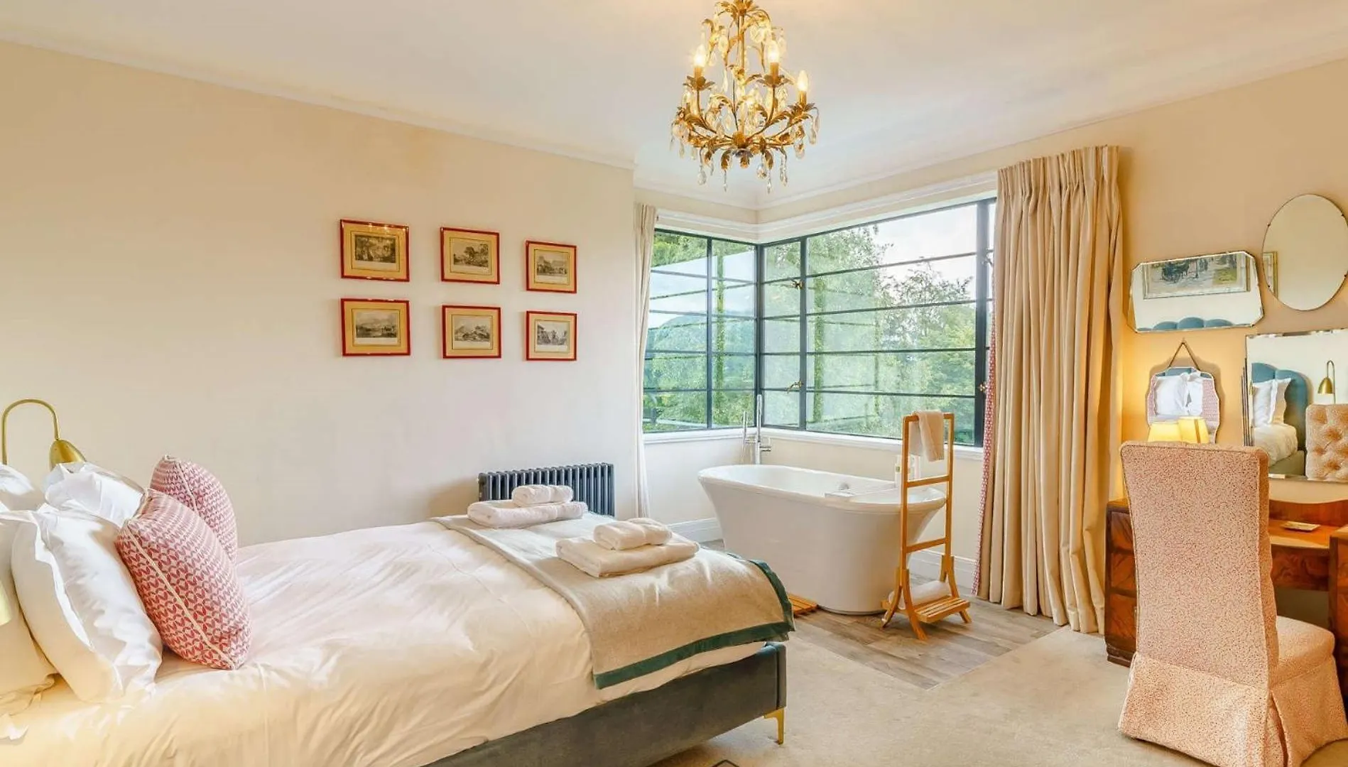 6 Bed In Keswick 89309