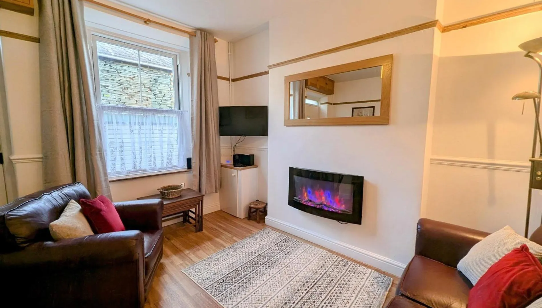 2 Bed In Keswick Sz417 *