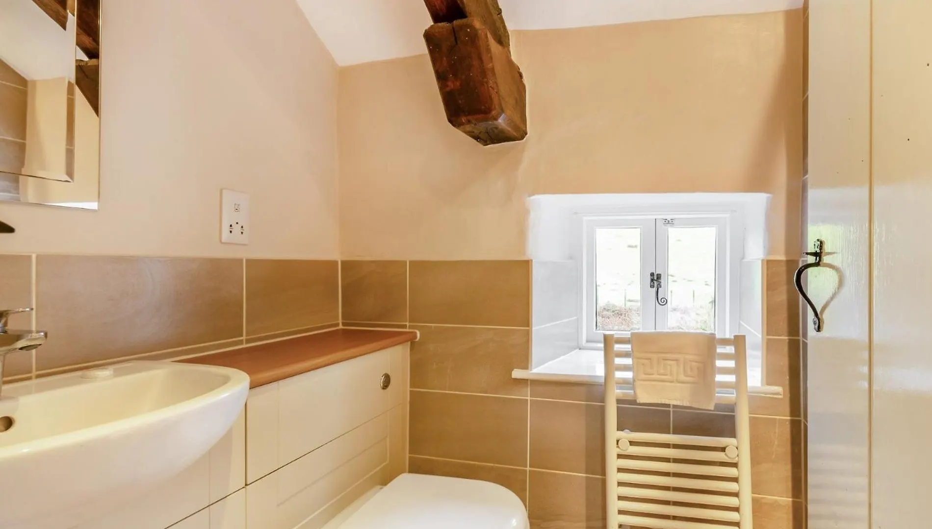 4 Bed In Near And Far Sawrey Llh02 Near Sawrey