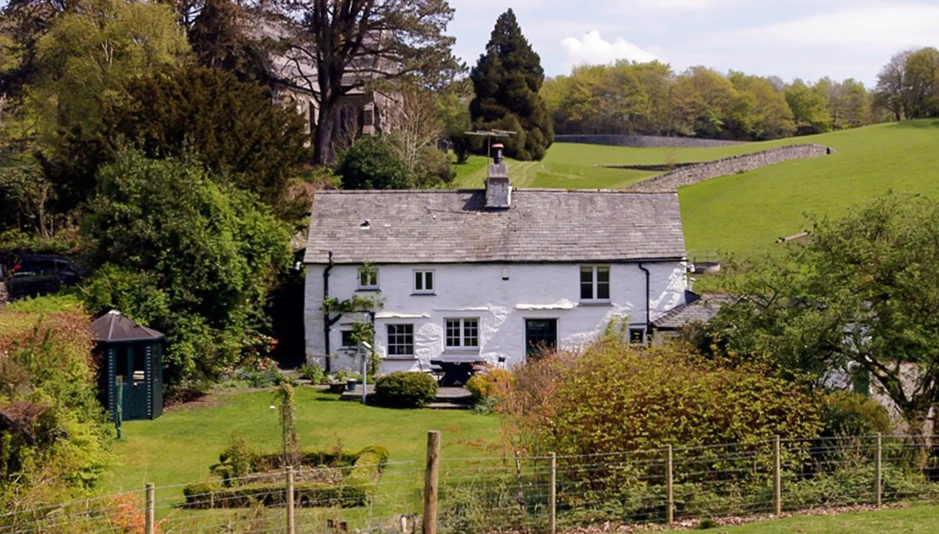 4 Bed In Near And Far Sawrey Llh02 * Near Sawrey